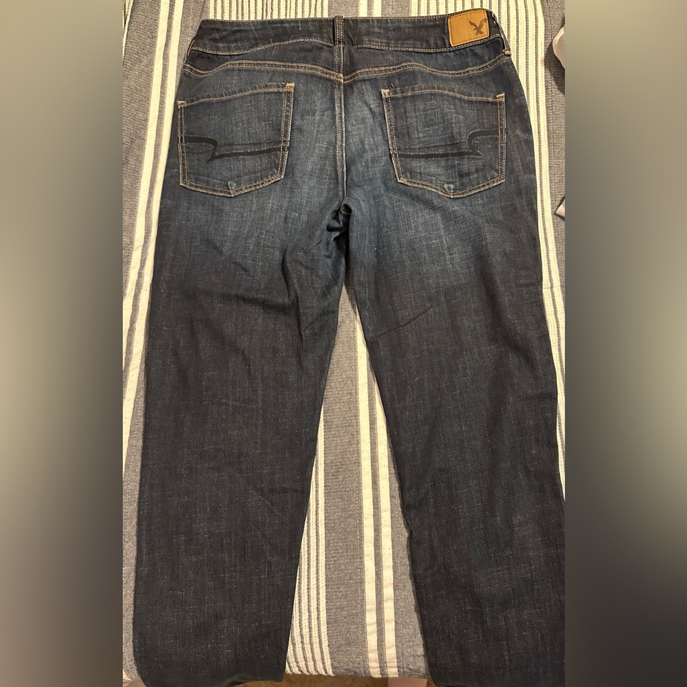 American eagle size 8 tomgirl jeans in great condition
